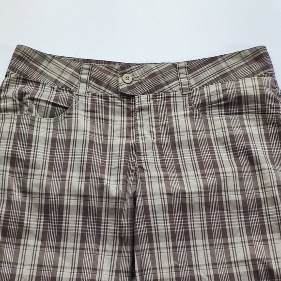 Columbia Titanium lightweight short light brown plaid women's size 8 - Picture 2 of 13